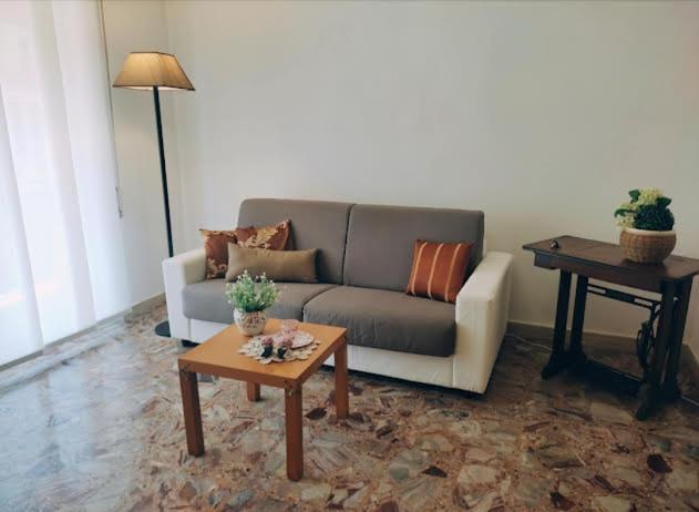 Appartamento Delizioso Con Terrazzo In Centro-Delicious Apartment With Terrace Sanremo Exterior foto